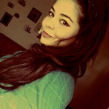 Tan amarga como un dulce.. Café y libros♡ #TheWalkingDead. We live in a world of zombies