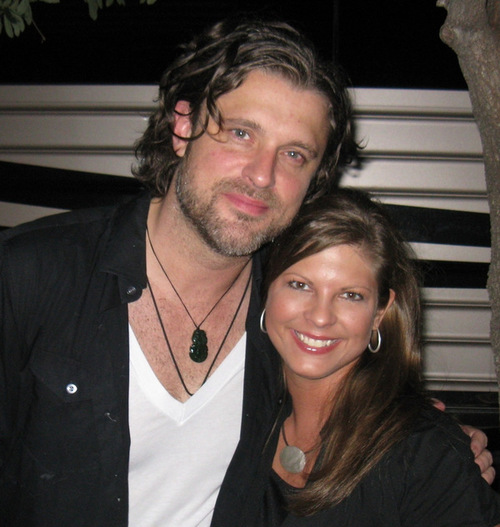 Music lover who happens to be smitten with Dean Roland and oh yeah, Collective Soul =)