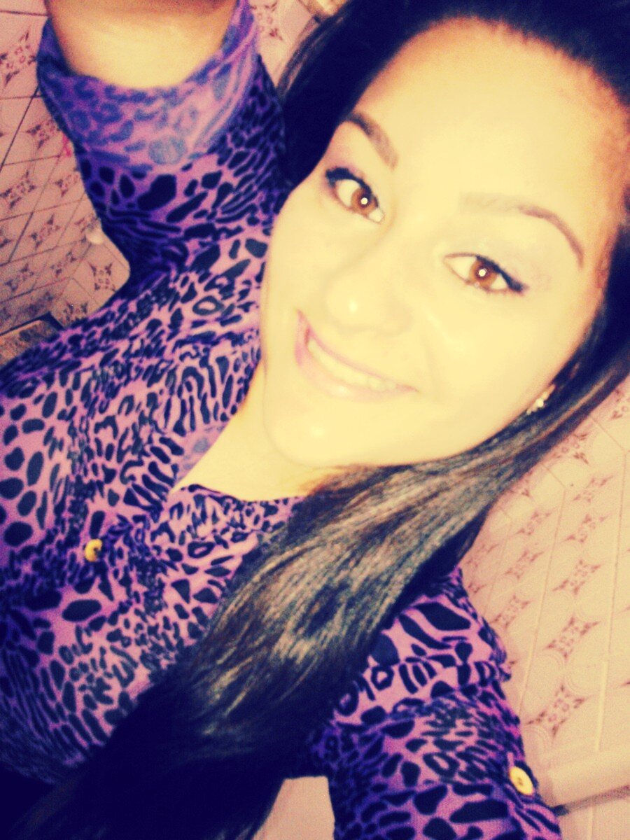 '' Me convide pra um rodeio , quem quiser me ver feliz '' .