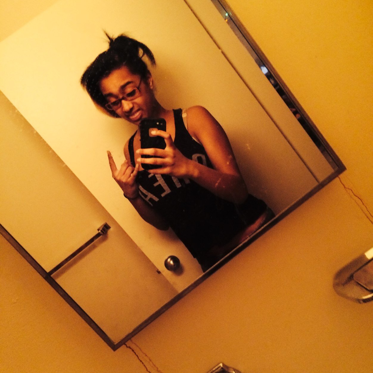 Rape that follow button(; and follow my main hoe @Cocainesunset but no touchey shes mineee!! R.I.P Mitch Lucker i love you