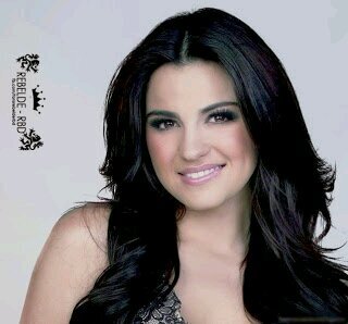 Oi me chamo Lupita Fernandez , sou do grupo RBD SEGUE ME