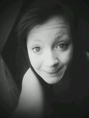 Tiphaine_Sbt's profile picture. Pourquoi vivre pour mourir un jour.