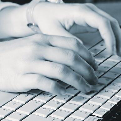 AWomanInTechBlg's profile picture. Ideas and thoughts of a female engineer working in the tech industry.