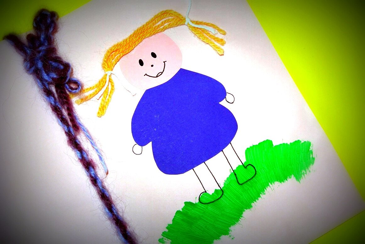 Eine kleine Motte entdeckt die Welt! Impressum: http://t.co/5inHq8zdho