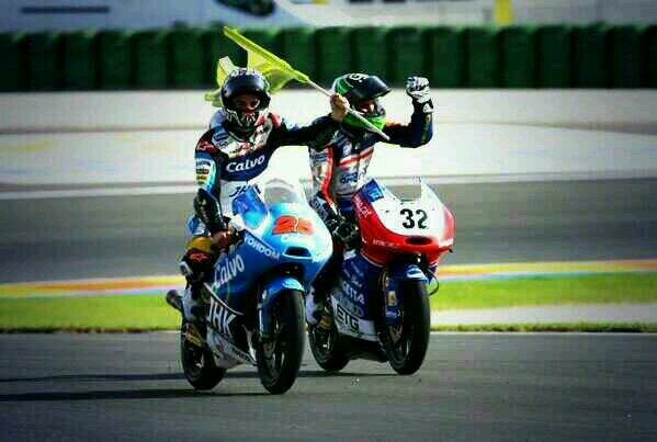 Primer twitter de apoyo a los primos del mundial en moto3 y moto2:@Isaac_vinyales y @maverickmack25 #neverStop #ComoUnJuegoDeNiños @albaromero96 & @VICKY_46_