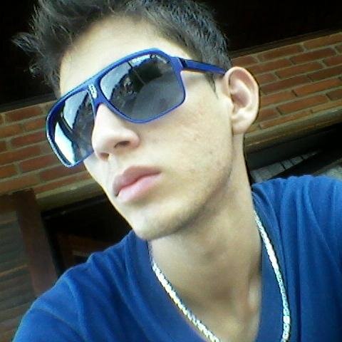 sem se preocupar com o que aconteceu ou vai acontecer deixo para o destino o meu dia de amanha!1