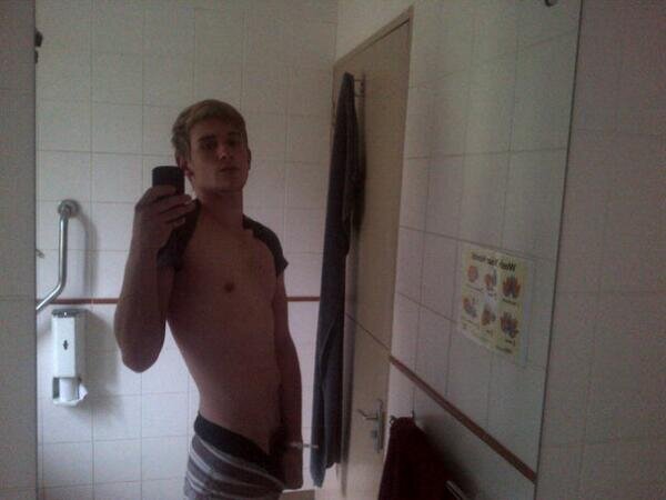 GAYNSAPOTCH's profile picture. 