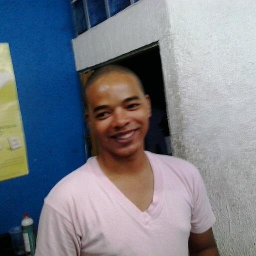 Sou o que sou, faço o que faço parceiro...O presente é o que importa, O passado ja passo...!'