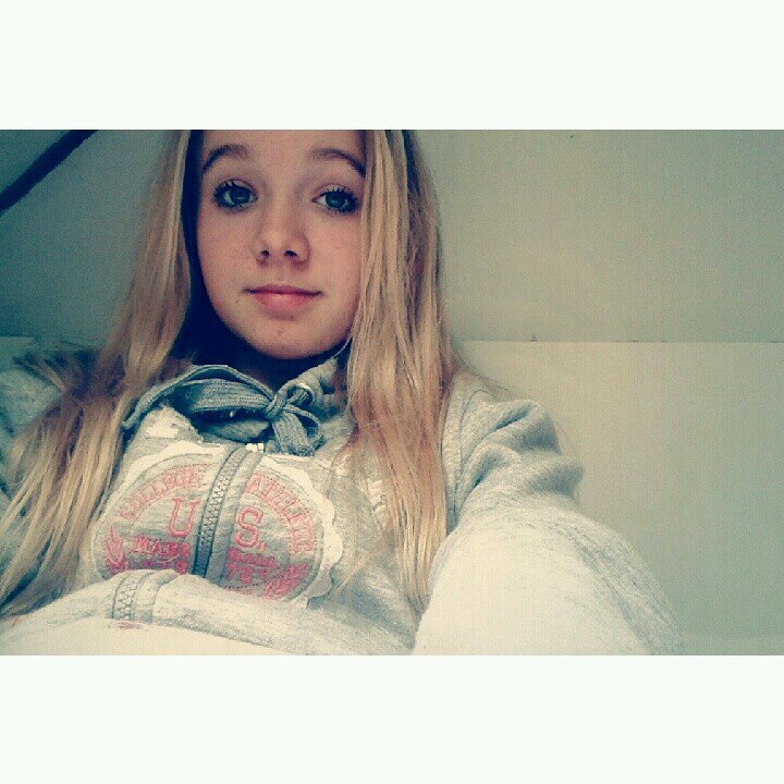 My bestfriend forever. love you so much! kiss me Eef♥