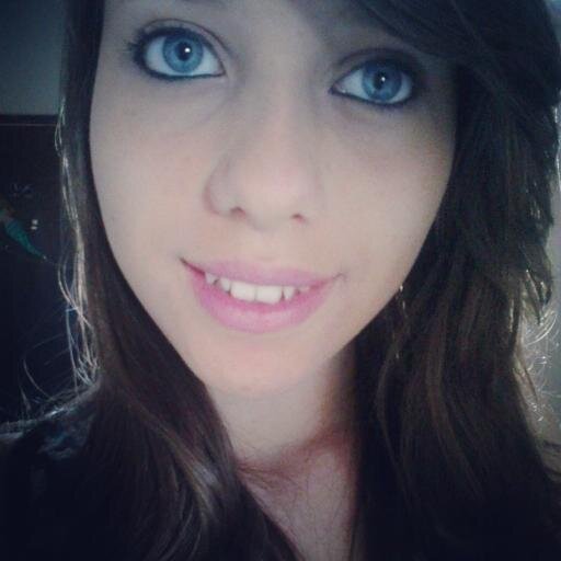 silvalanna's profile picture. Amor não precisa ser perfeito, precisa ser de verdade.