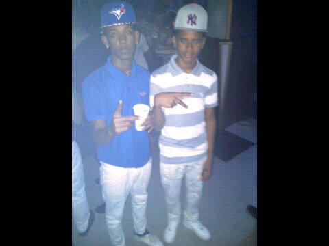 - NoOh Soy Perfecto PeroOh Si Soy diferente A LoOs Demas... (-_-) Boseame Bonii Bonii :P