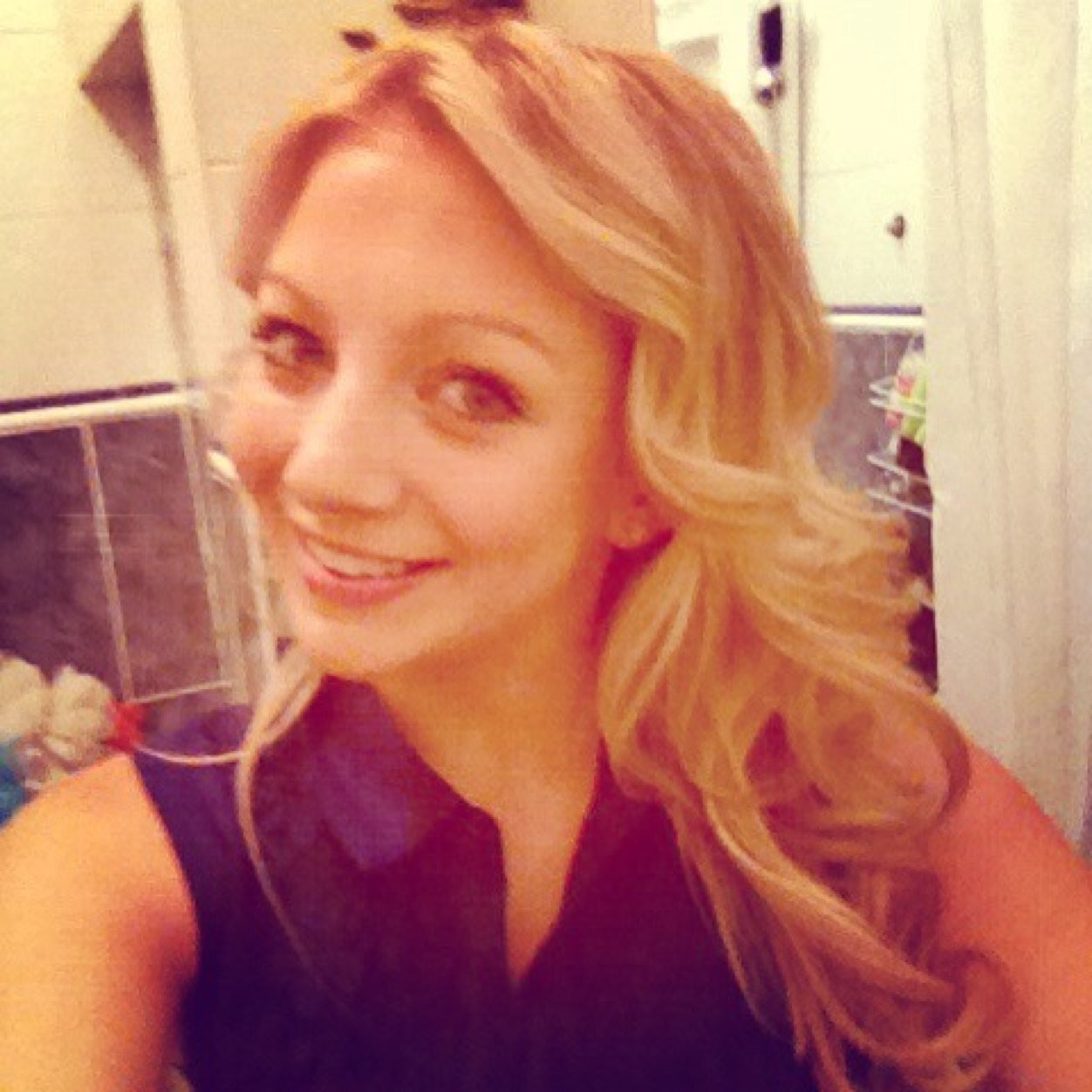 MelanievZyl9's profile picture. Psychologist in progress • Established in 1995 • Love cooking • Christian girl