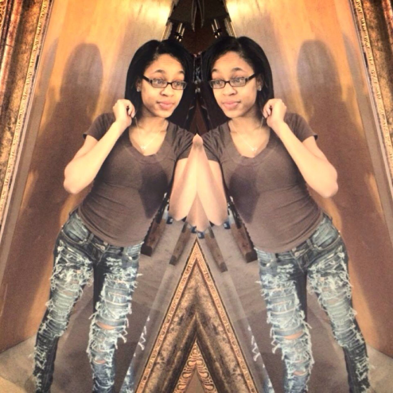 Mariah #; Diamond Month Baby . Junior w/ GOALS ️. Future Vet Technician . Taurus ♉️ . SINGLE . Follow Me  , I'll Back.