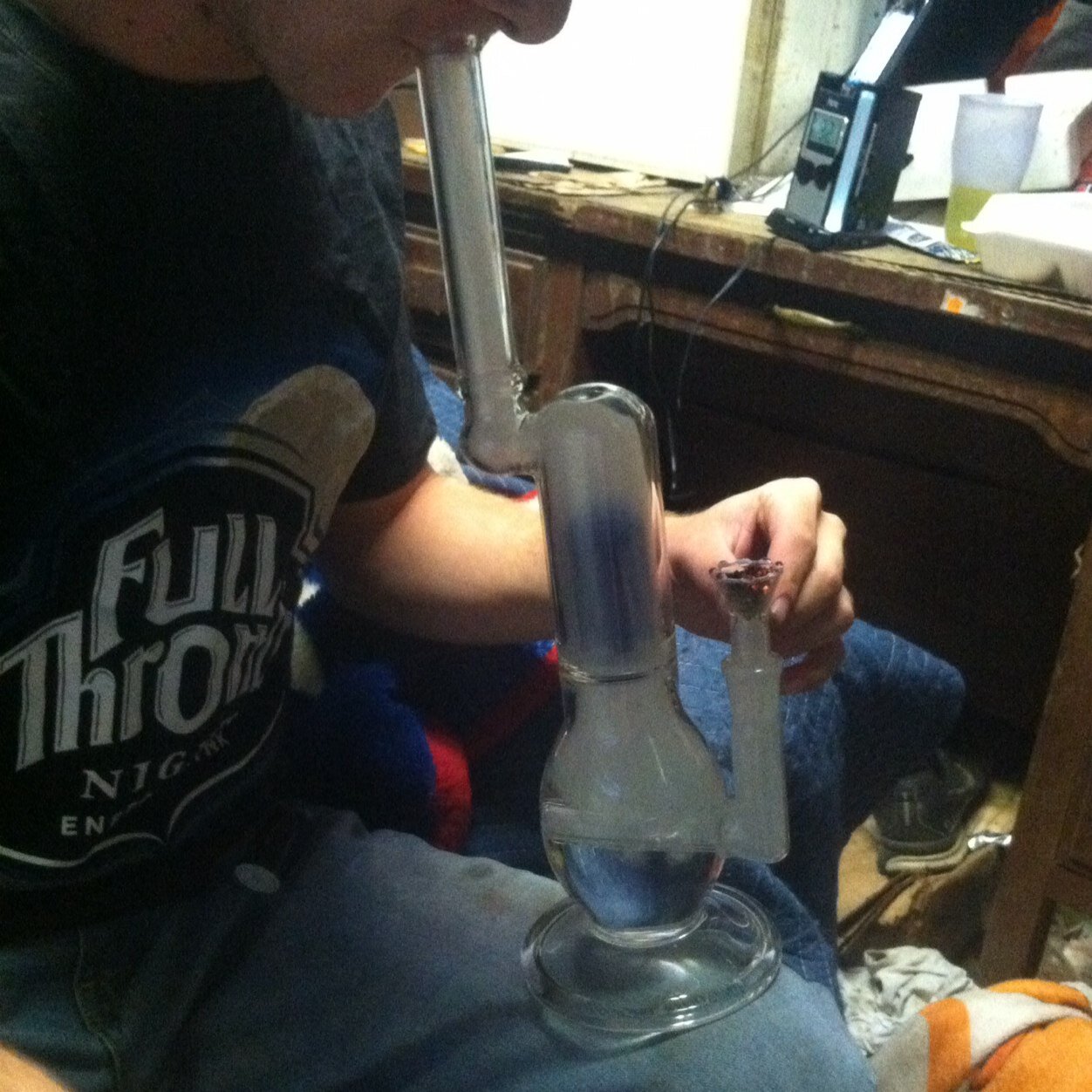 Make money no vacations pay cash dont make payments gettin high like im 18 and u always know im on tha sene