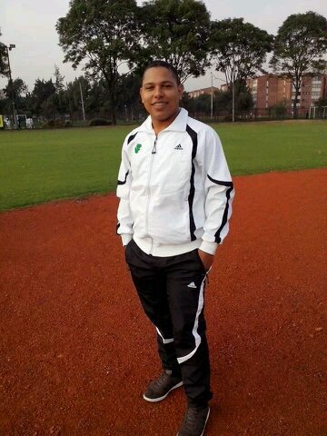 Ing Electronico, amante del deporte y orgulloso de la familia en la que Dios me ha puesto.!