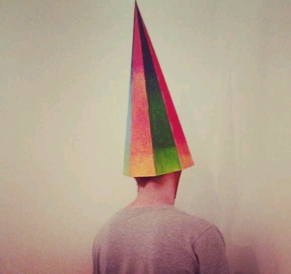 Mac is a french photographer based in Toronto.