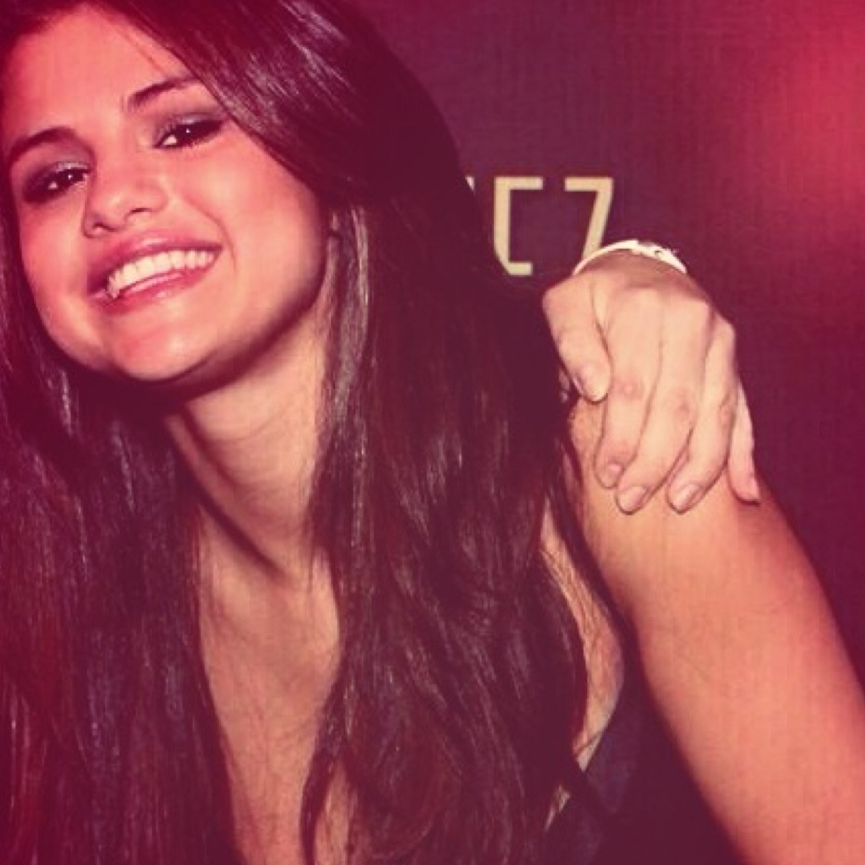 Party On Baby! MET. QUEENLENA. GAVE HER A HUG. SHE SMILED AT ME ON STAGE. Selena has written her name across my heart. ❤ 07.09.13.