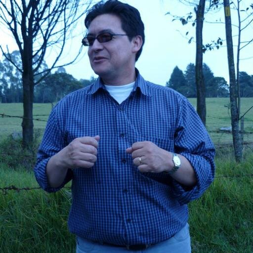 Abogado y Contador Público Univ Católica y Externado de Colombia- Consultor en Derecho Financiero, Bursátil, Contractual y Societario