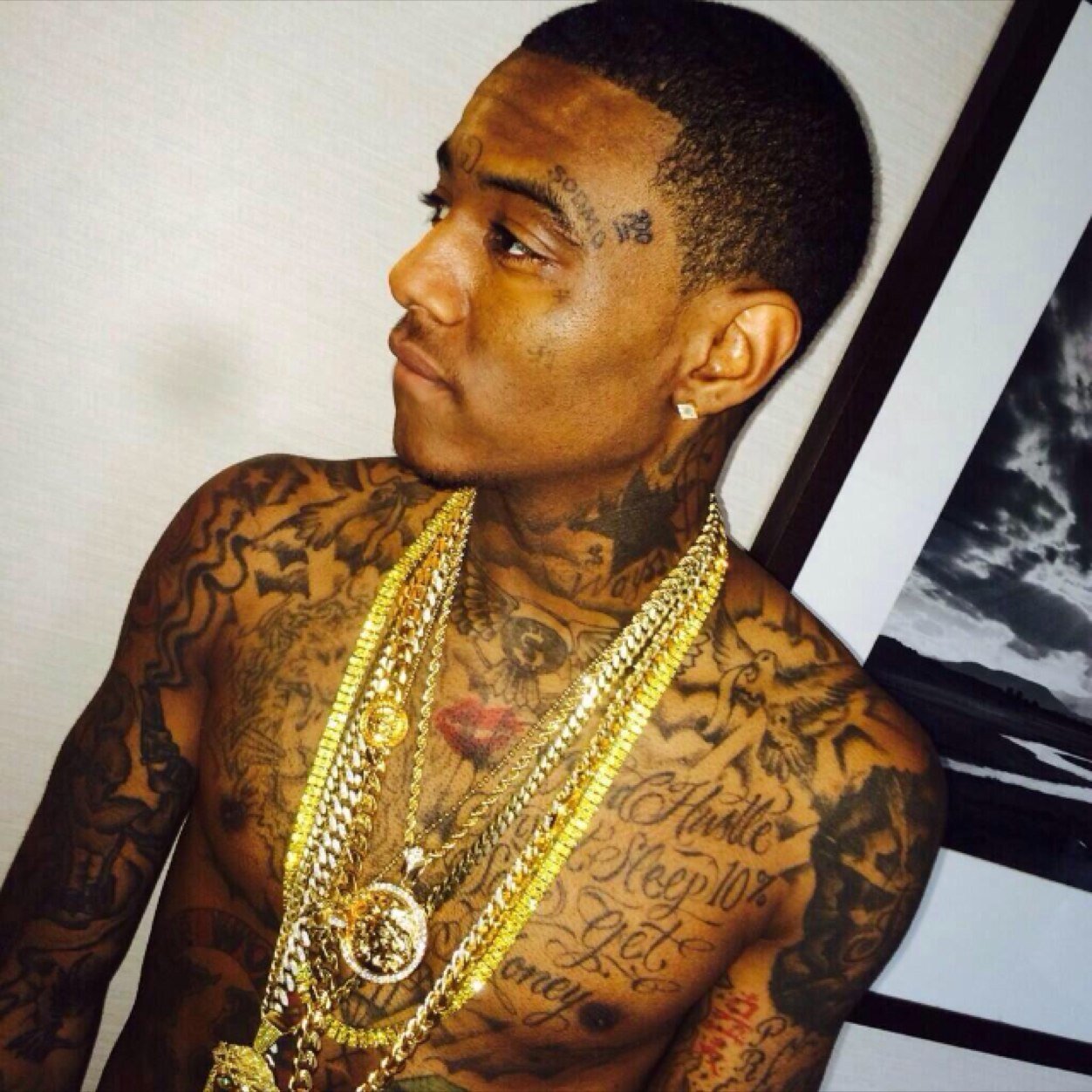 SODMG GAMERS FOR LiFE 2014 #Swag #King Soulja #S.O.D Money Gang Got So Much Money i Cant Even Count iT #MoneyGang #SwagUp #Salute2DaKing @Souljaboytellem