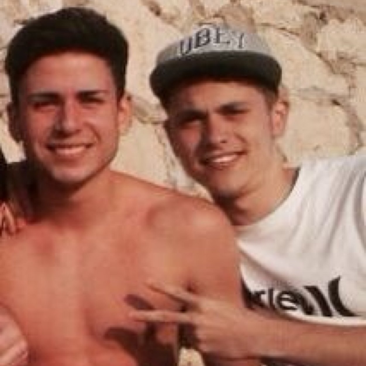alvarolz10 Profile Picture