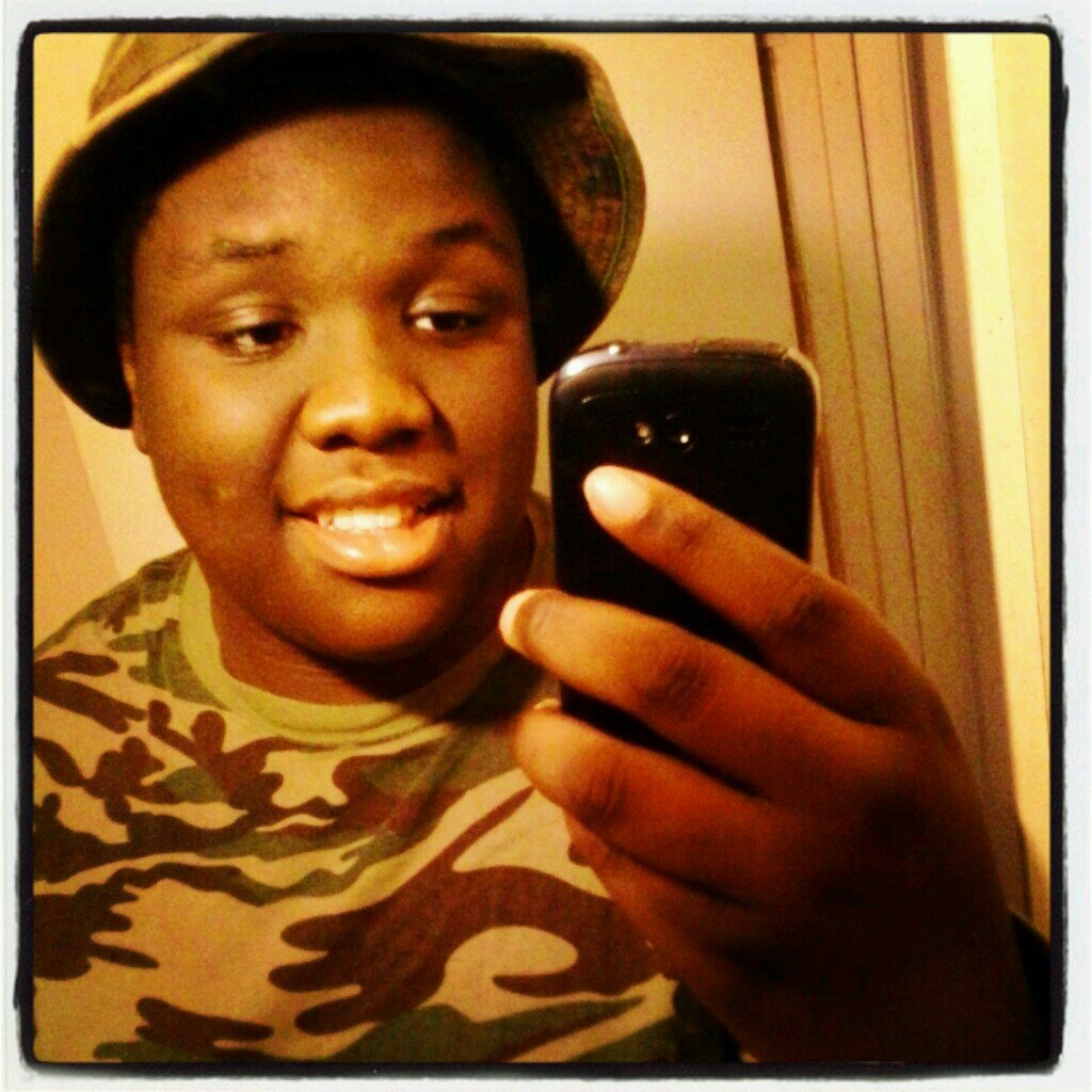 #NEHS Sophomore16' .. i stay to myself leave the BS behind me: just a teen trying to accomplish my goals  hit follow and i follow back!