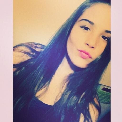 CarynBl's profile picture. Dile al mundo quien eres antes de que ellos te digan a ti quien eres.