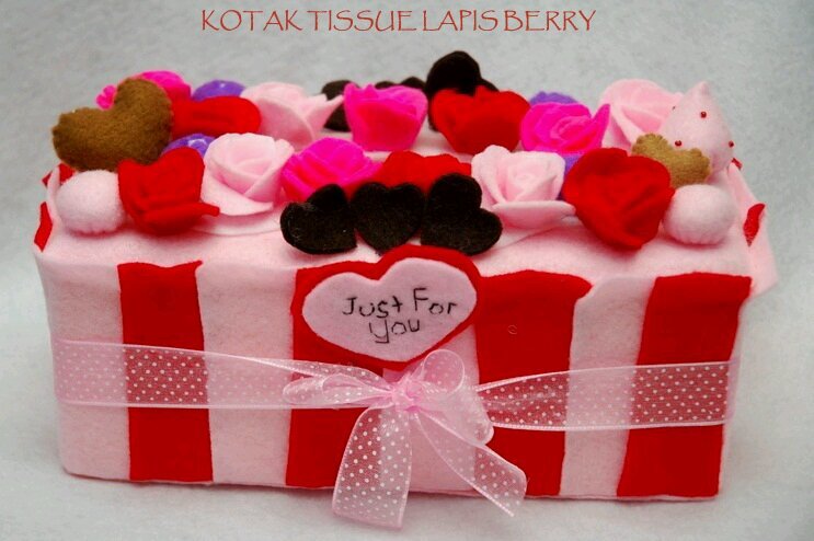 CiponiCraft's profile picture. Pusat Kreasi Flanel Kotak Tissue, Kotak Kado, Toples, Boneka Flanel dll FOR ORDER : SMS 0889 7000 1811 atau BBM 32899330
