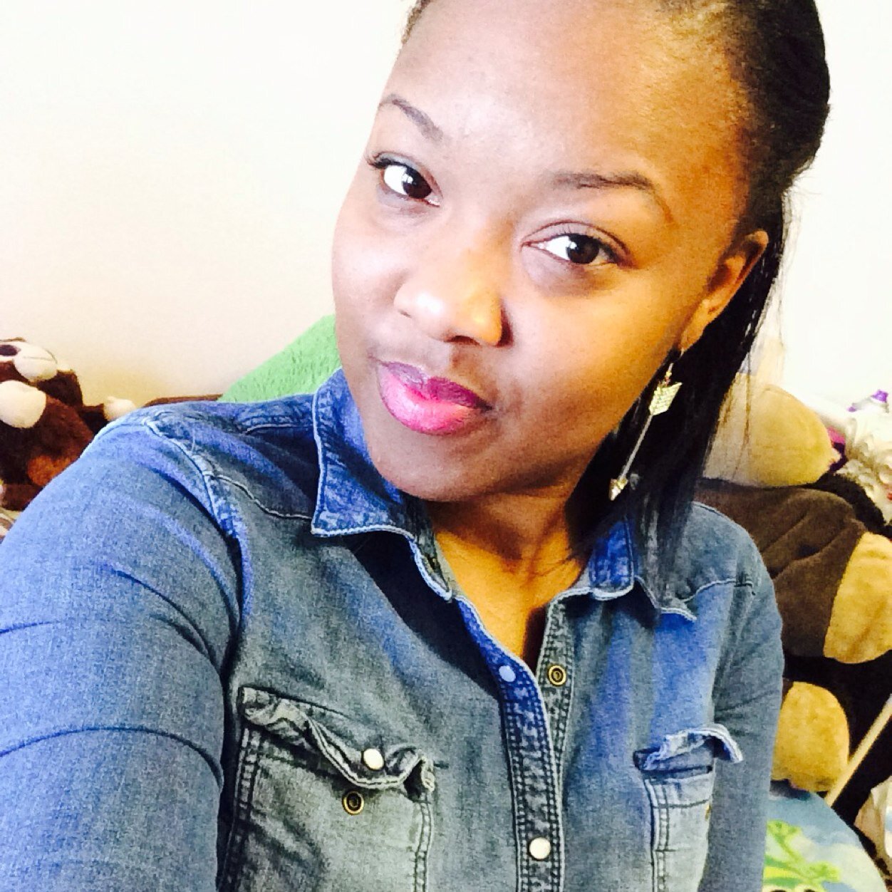 Xclusivenikki's profile picture. 24 years blessin da earth :: shorty with da thick thighs..mesmerizing eyes and a smile dat gets dem every time *cheez*. #teamlibra #teambabyface