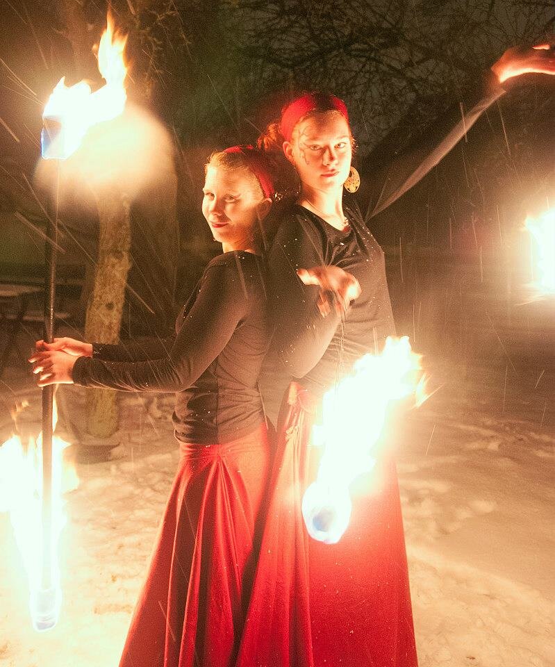 Magiska Eldshower och glödande möten, finns på http://t.co/s9Nv9krQ4V ♥