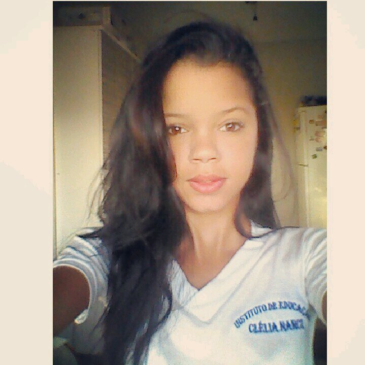 Estava satisfeita em te ter como amigo, mas o que será que aconteceu comigo...(88'
