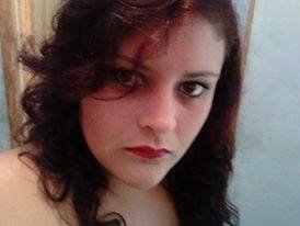 Sou mãe, revendedora de cosméticos,dona de casa e mulher