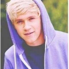 if you smiled follow @cutesillyirish bc she loves you!!!!