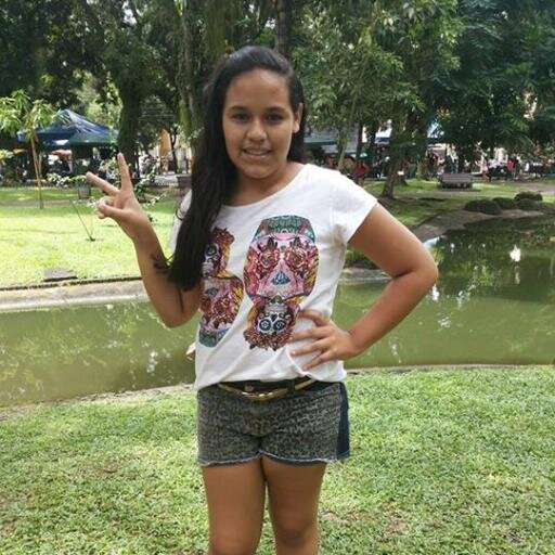 Não se iluda com um sorriso, a maldade está na mente :)