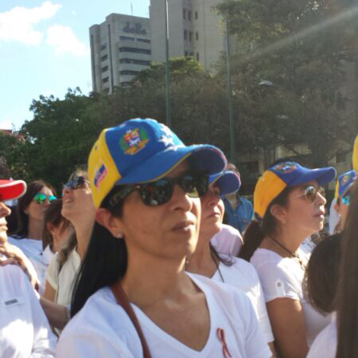Abogado amante de la libertad, mama a tiempo completo y amante de la cocina y la buena mesa y 100% democrata