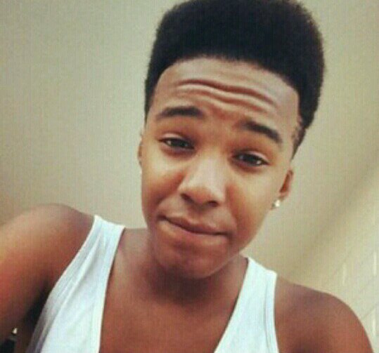 im 16 single and i love meeting new ppl so follow and message me.