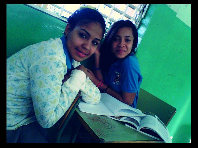 Muy tímida, mi vida Dios MI pasión Adorar a mi padre.. Cristiana...Iglesia Tabernáculo de Adoración....Blessing! amo mis amigos Dios mi todo
