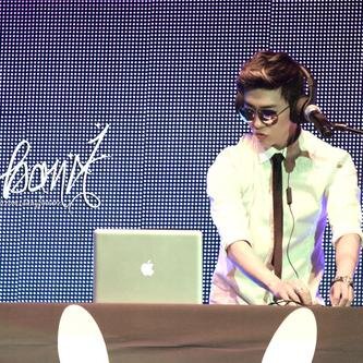 bgyongguk1's profile picture. B.A.P | Leader, Main Rapper | March 31, 1990 | RED (SHISHIMATO) | Baseball, basketball, playing by himself