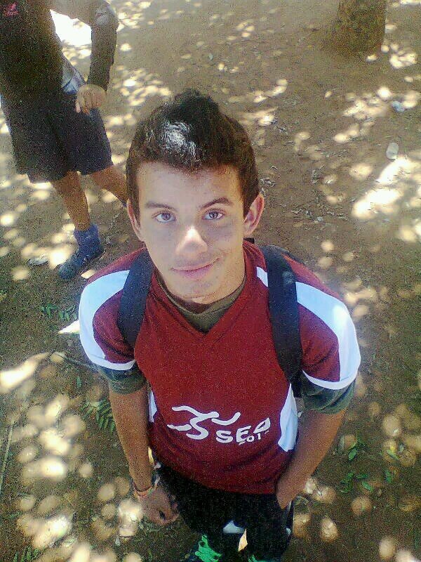 Alma mía, bendice al señor.!
C.R.E.S.R || BATAN || CERODI || FÚTBOL || GUITARRA ♥