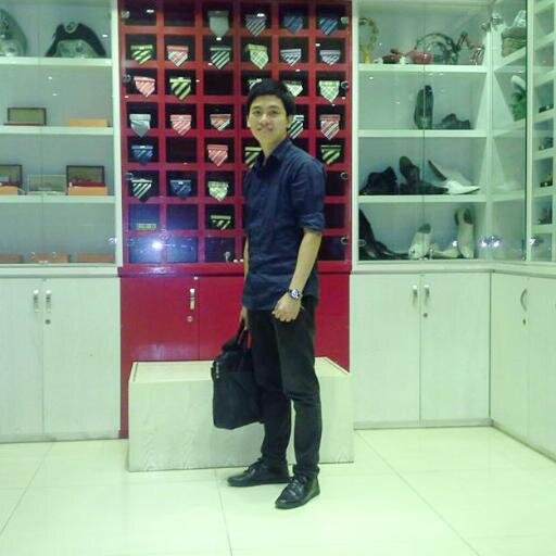 NguynTunHuy2's profile picture. 