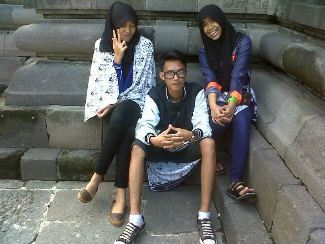 ilhamnexbarbo's profile picture. .hidupp ituu anugerahh drii tuhannn