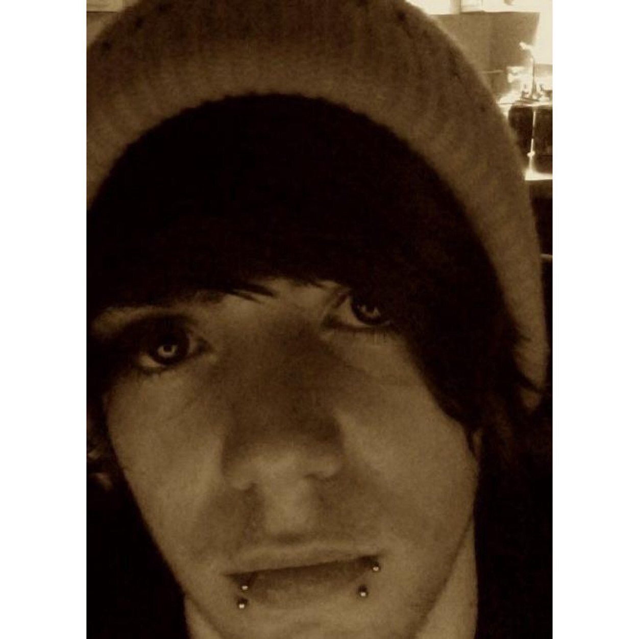 Austin | 19 | Skating | Music | Guitar | #MemphisMayFire | #CrownTheEmpire | #StonerFam |