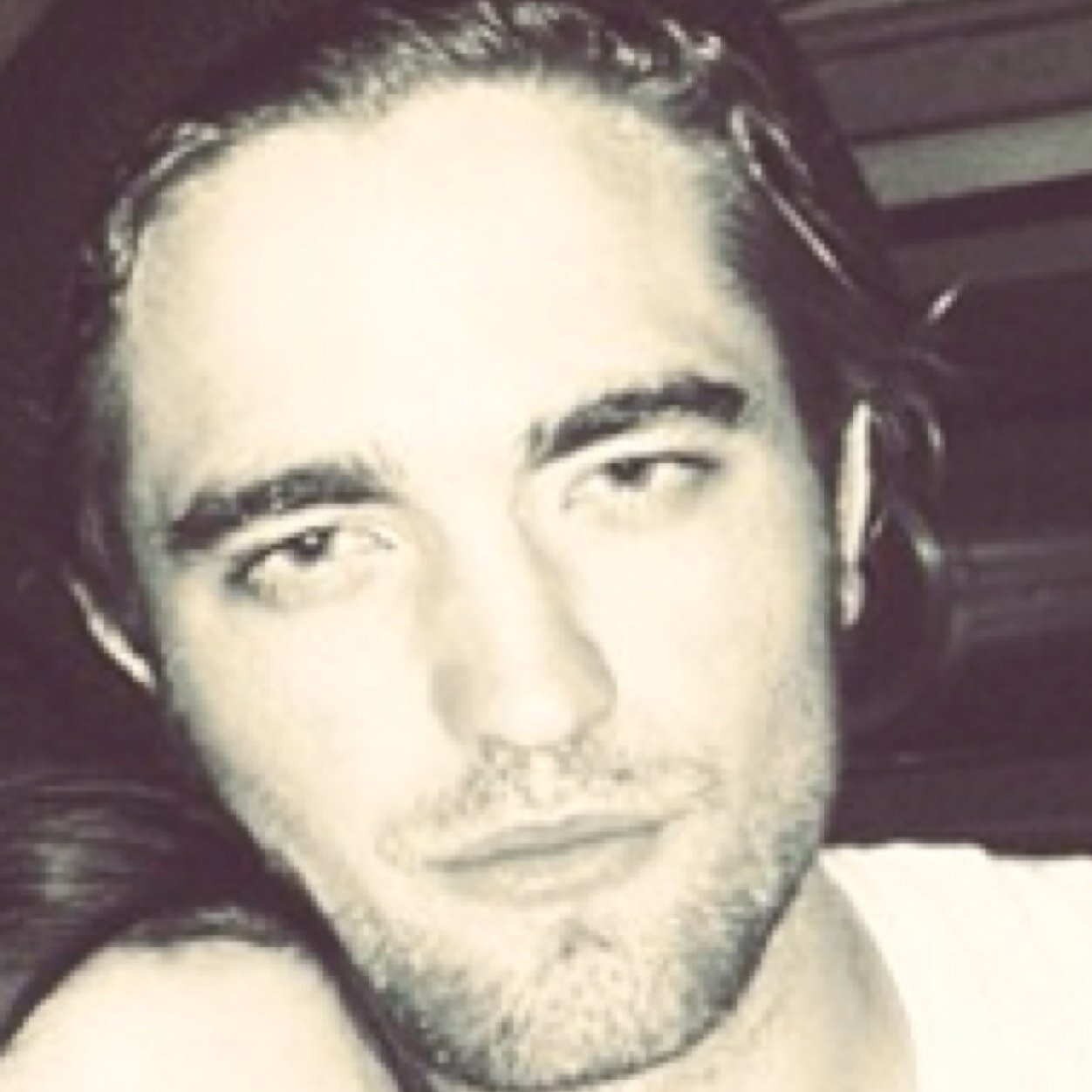 urmylifenow1's profile picture. To live in hearts we leave behind is not to die- Thomas Campbell