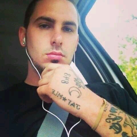 #TeamRatchet
 
Heart of a Soldier, Mind of a General
#SC843
#DMV410
@MikeFoot36 my old twitter, follow my new shit