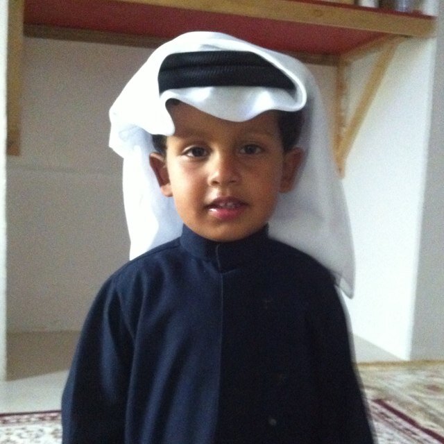 لا إله إلا الله وحده لا شريك له ، له الملك وله الحمد وهو على كل شيء قدير