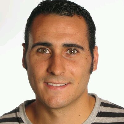 CAFD, Magisterio EF, Fútbol (P. F. En  3* RFEF) tenis, colegio (La Salle) Educación Física (no gimnasia), música, Radio 3, televisión, lectura, emprender.