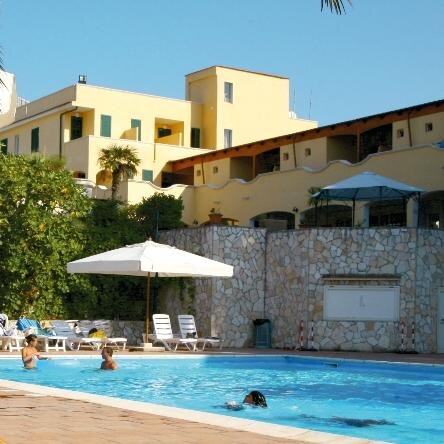 HCBellavista's profile picture. Hotel Club Bellavista di Vieste, sorge su una splendida collina panoramica, a circa 1000 metri dalla antica cittadina di Vieste e 900 metri dal mare.