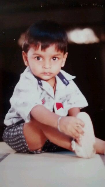 optimistic budding engineer who takes things petty lightly but have dreams to fulfill.