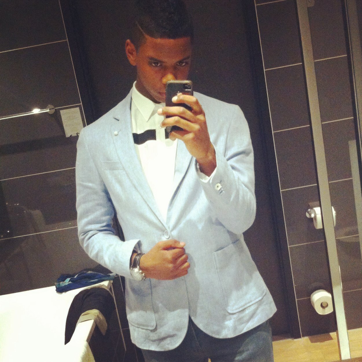 DenzelDenneboom's profile picture. Ain't nobody got time for sh*t ✋ IG; DenzelDennboom