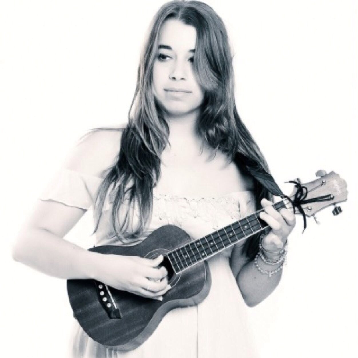 Paula_Rojo_Fans's profile picture. Paulista. Sonríendo a la vida con mucho aprecio a lo que tengo. Doy followback. @PaulaRojo90 me sigue  desde el 10/6/13. Te amo Paula!