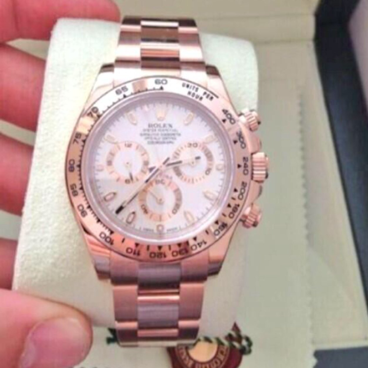 JK_Watches's profile picture. Exclusive watch and diamond dealer. We have stores based in London & Essex. Contact for details. 02085521354.